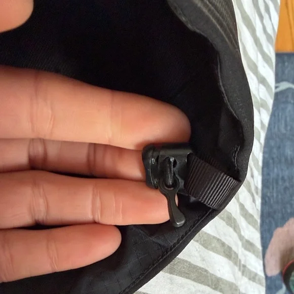 Arc'teryx Black Men's Softshell Performance Jacket - Picture 9 of 14